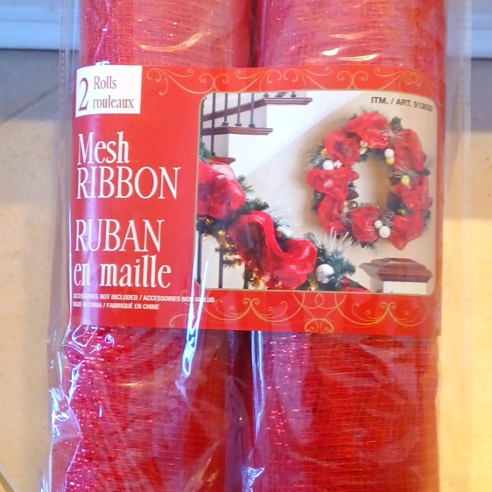 Mesh Ribbon, Red Holiday Metallic 2 (10 yds L x 20.5)
